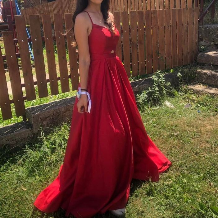 Продавя се дамска рокля