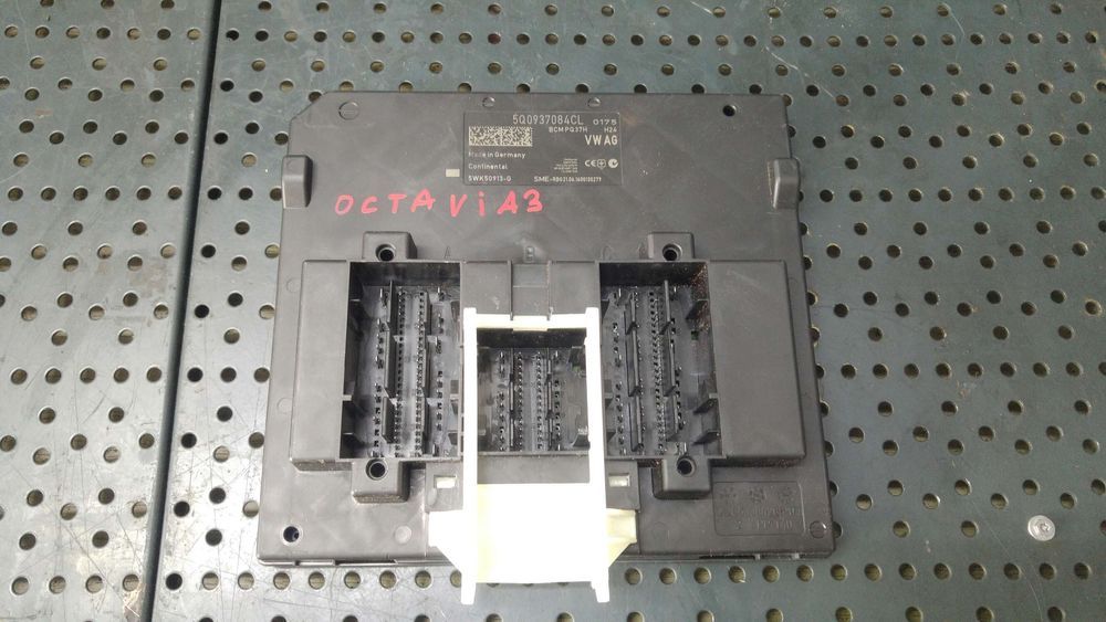 Modul calculator confort bcm skoda octavia 3 5e3 nl3 nr3 5q0937084cl 5wk50913g a2c5339428804