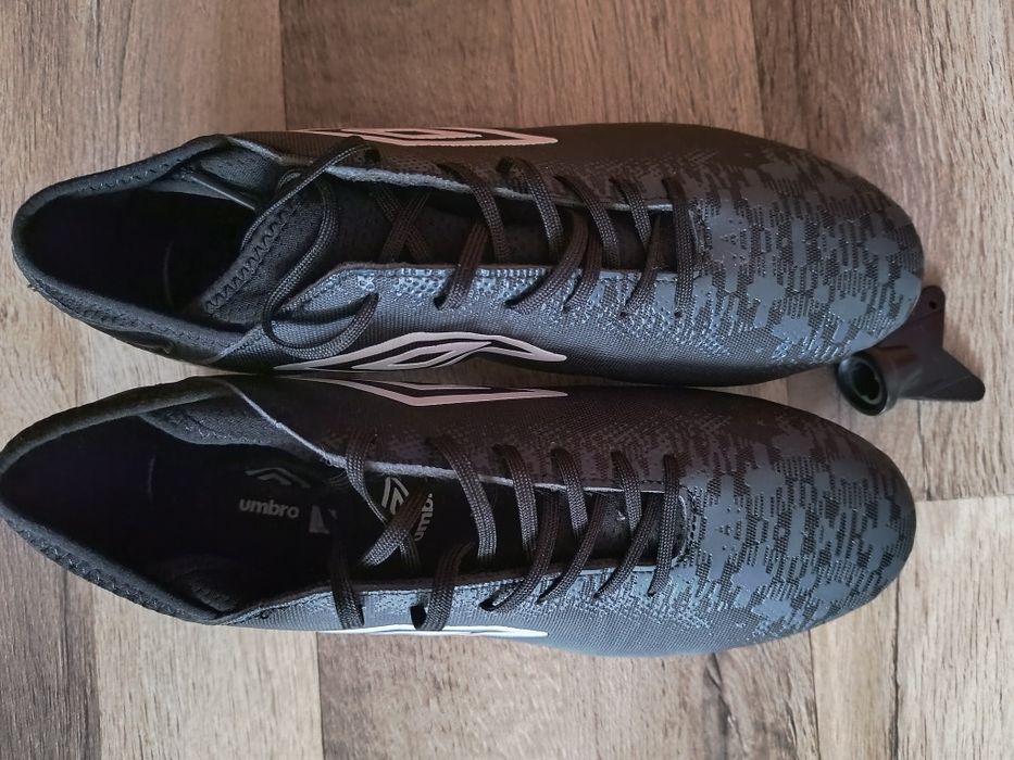 Vand ghete de fotbal