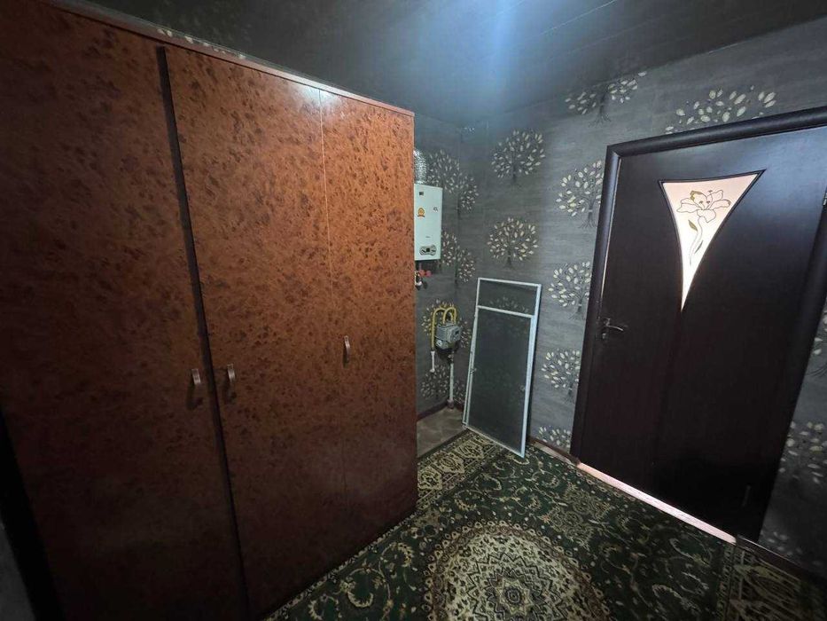 ПРОДАЁТСЯ 2х комнатная квартира в кирпичном доме в центре города