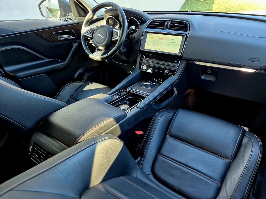 Vând Jaguar Fpace Black Edițion 2020