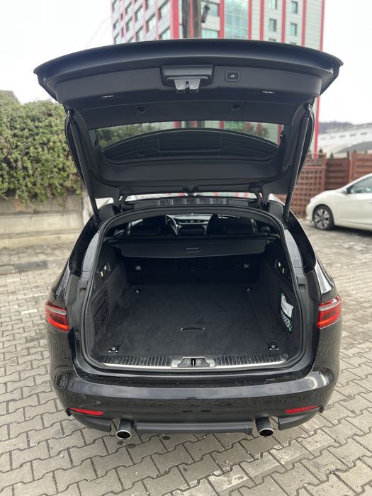 Jaguar XF R-Sport 2.0 d 241 cp