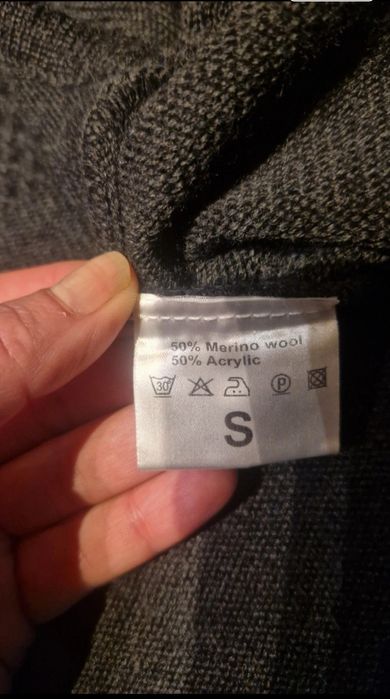 Poncho tricotat gros, 50% lână, SibinLinnebjerg