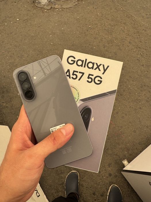 Самсунг а57 8.256