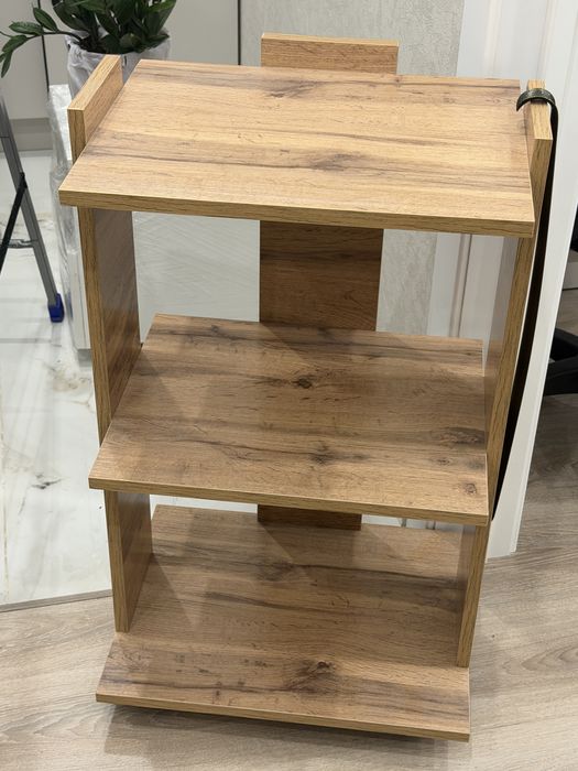 Продам этажерку