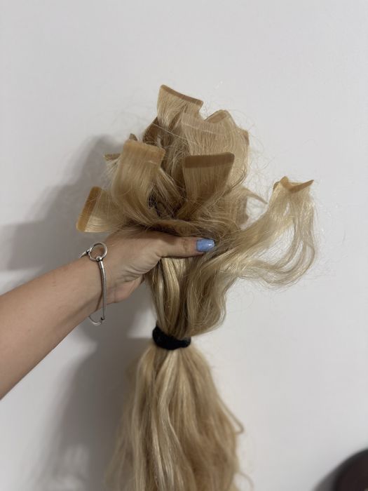 Extensii tape on belher