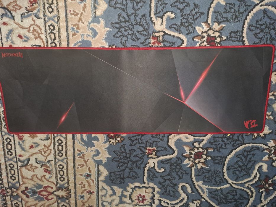 Продам игровой коврик RedDragon