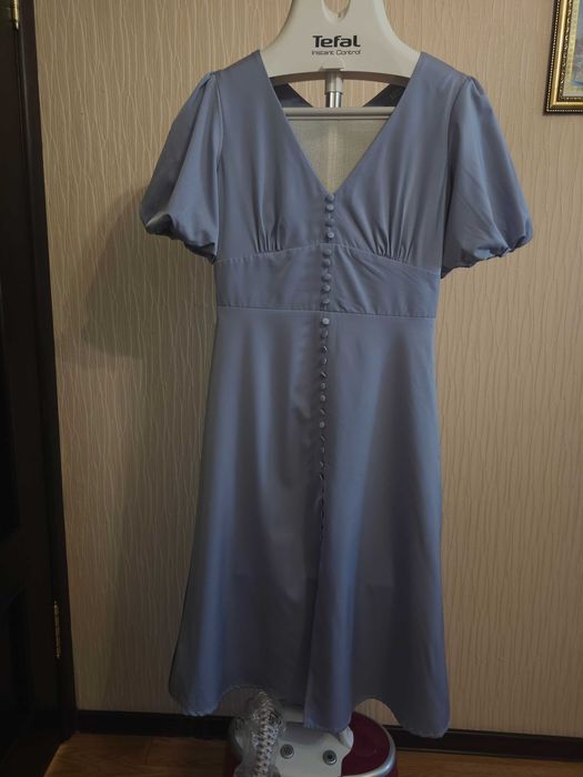 Платье от LICHI на 44-46 размер оригинал.