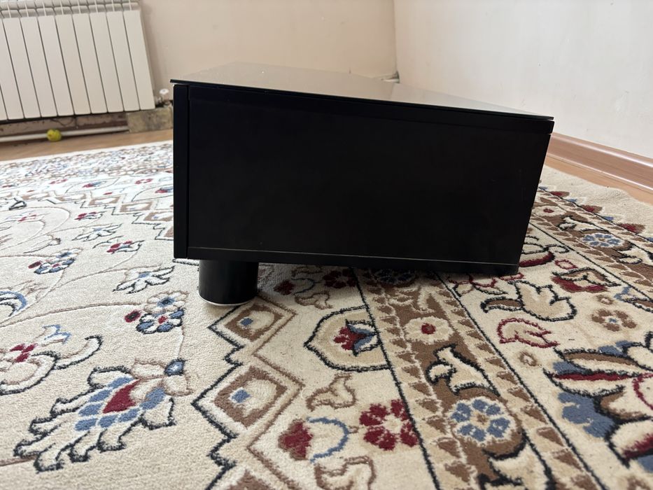 Тумба-подставка под телевизор