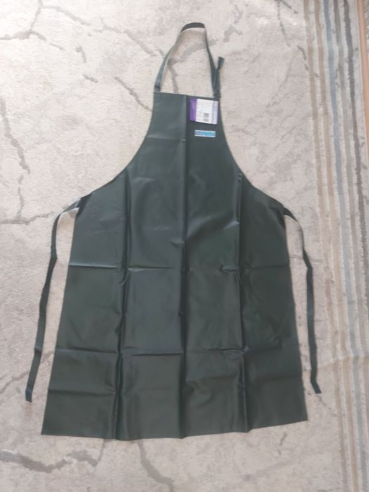 Продам фартук из кожзаменителя