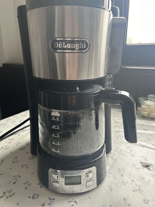 Кофеварка Delongi