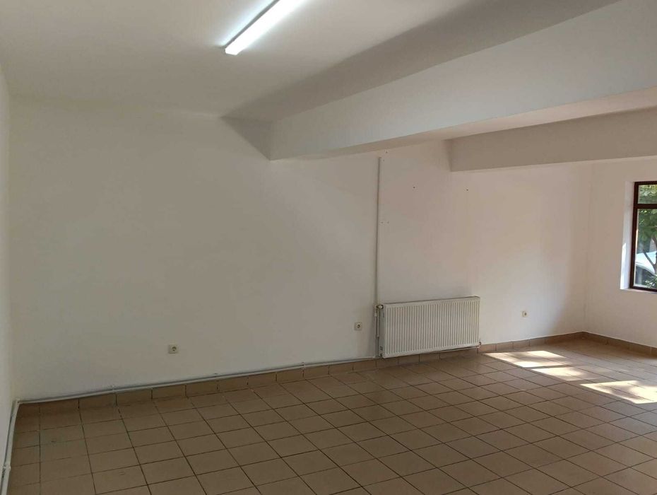 Spatiu comercial 40 mp de inchiriat