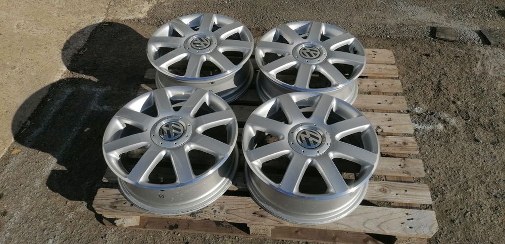 17 цола 5 х 112 мм Фолксваген Голф Джи Ти Ай / Ер32  - КАТО НОВИ