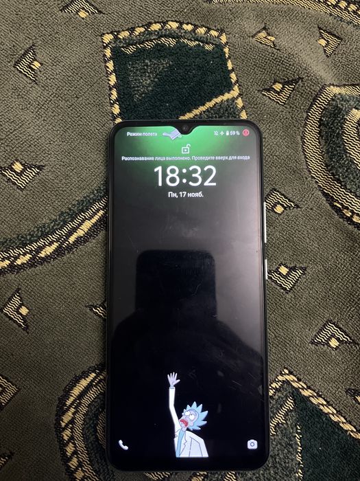 Продам VIVO Y55 телефон