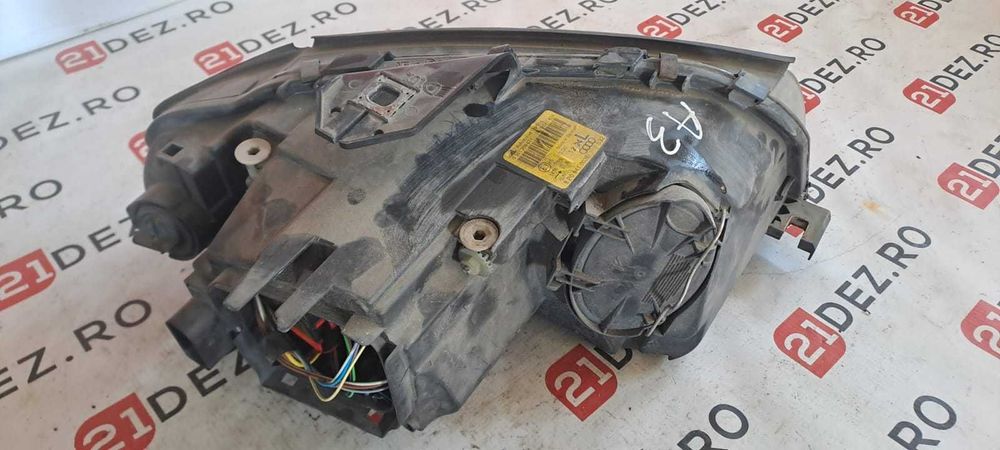 Far stanga Audi A3 8P non facelift - model cu xenon , cod: 8p0941003E ani fabricatie compatibili 2004-2009
