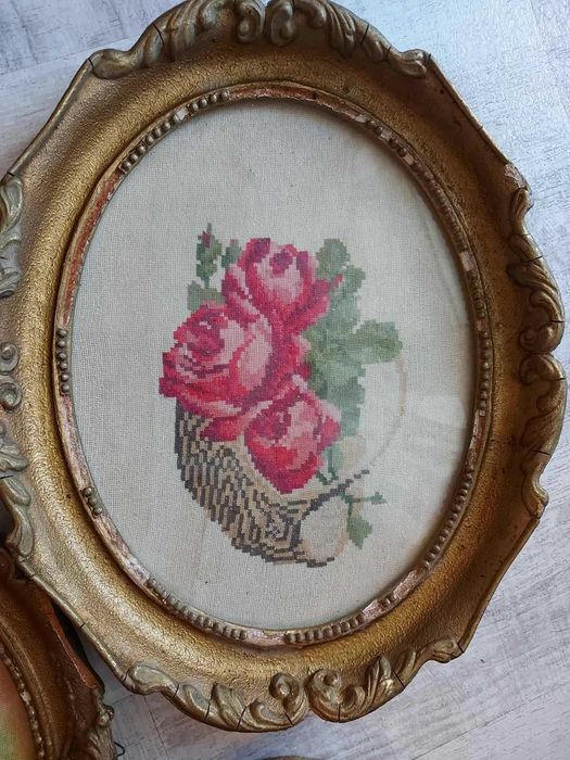 Гоблени Момичето със книгата и още 3 гоблена