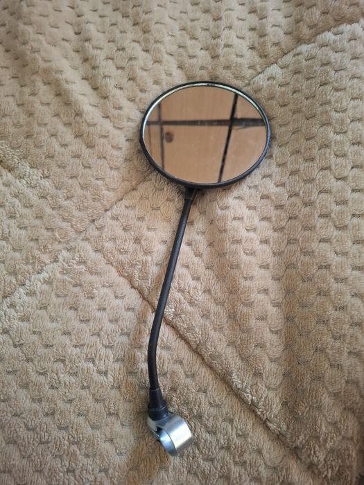 Продавам  огледало за велосипед