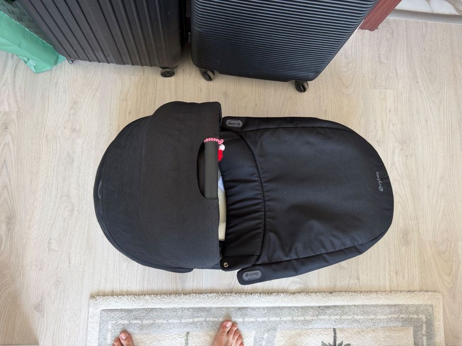 Cybex Balios  S Lux  бебешка Количка 5 В 1 MOON BLACK