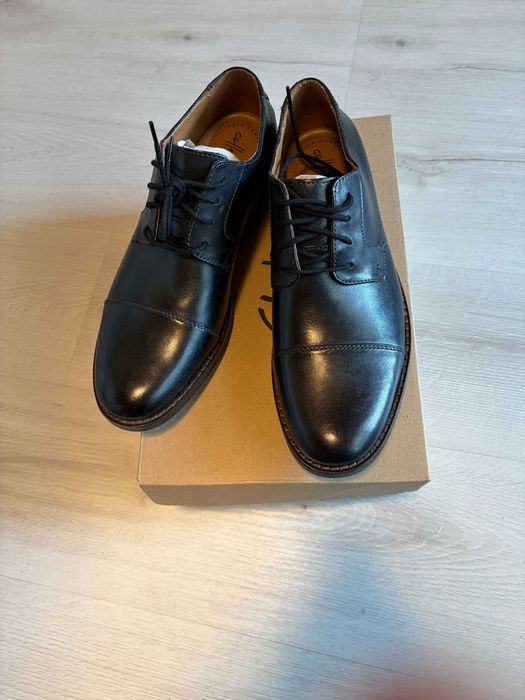 Нови кожени обувки - Clarks