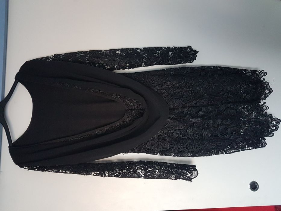 Rochie de seara din dantelă