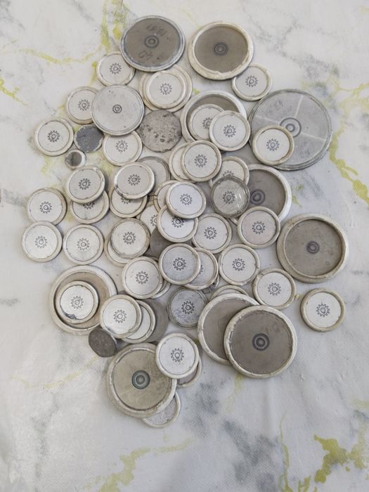 Вольфрам извлечены из теристоров.