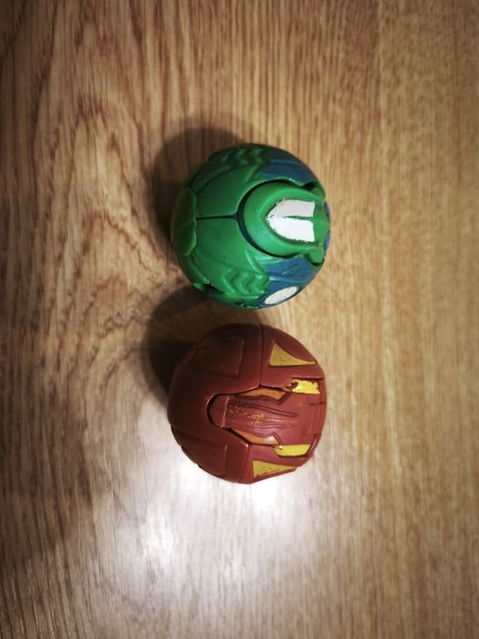 Vând jucărie Bakugan