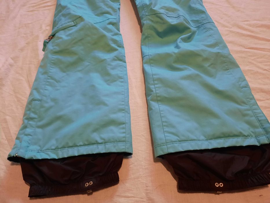 Pantaloni ski schi snowboard Burton marime S stare impecabila