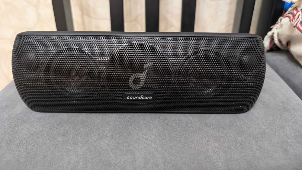 Продам Bluetooth колонку Anker Soundcore Motion +