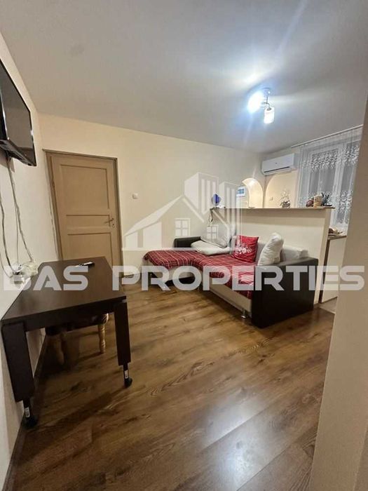 2-стаен в София-Толстой площ 45