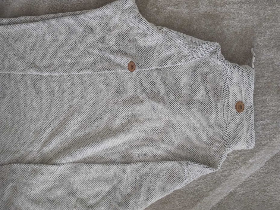 Vând pulovăr bărbați