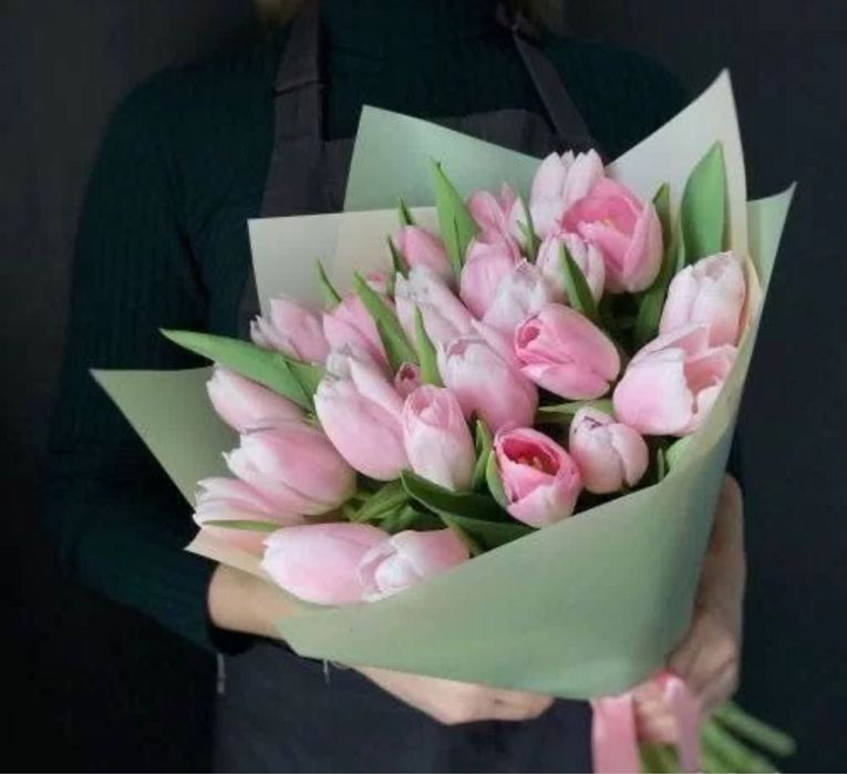 Цветы букеты тюльпаны Астана