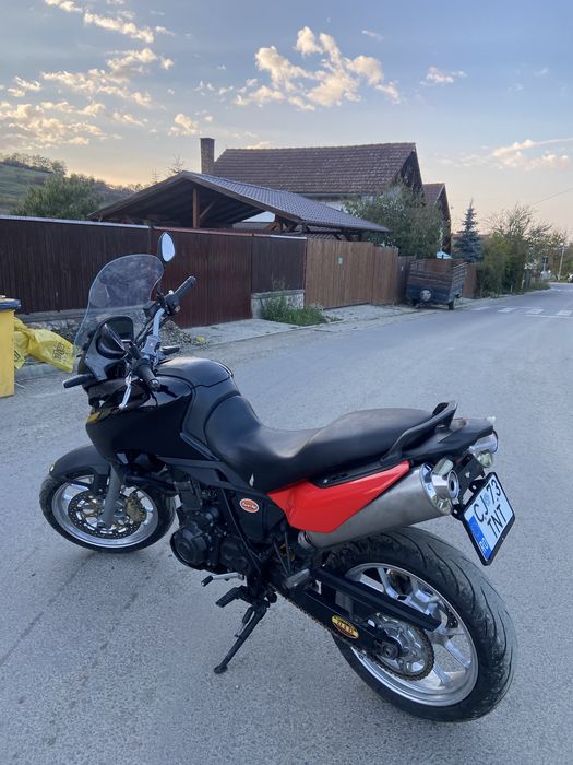 Aprilia Pegaso Strada 650