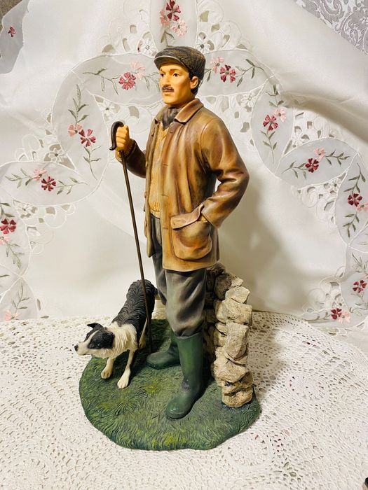 статуетка Леонардо