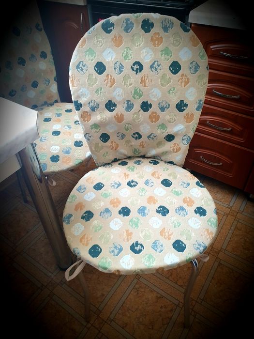 Чехлы на мягкую мебель и стулья