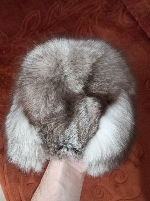 Căciulă din Blana de Vulpe Argintie