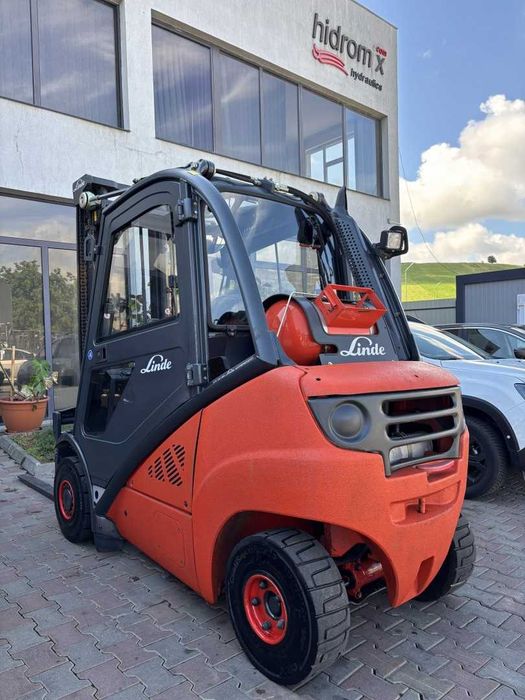 Stivuitor - Motostivuitor Linde H25T GPL An fabricație: 2009