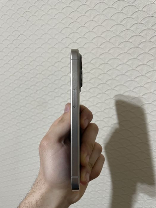 iPhone 15 pro natural titanium в иделае