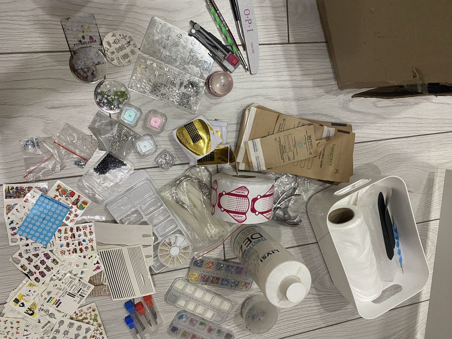 Продам все для маникюра