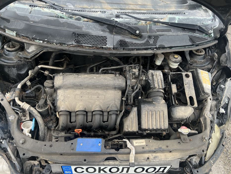 Honda Jazz (1.4i 2004г ) на части