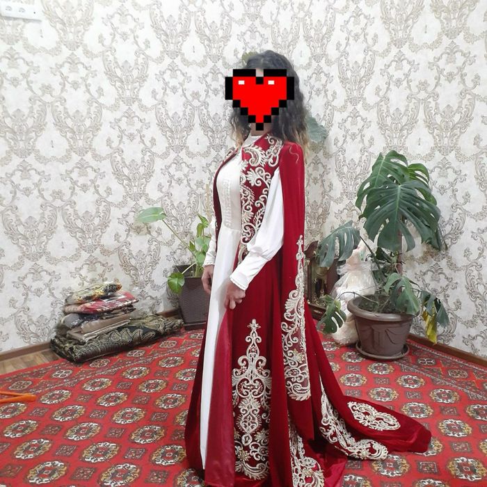 Ansambl sotiladi! Komplektida (koronasi, halqasi, to’ri, dastro’molcha