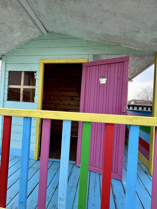 Căsuță din lemn pentru copii + tobogan