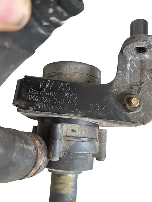 Pompa Recirculare Apa Volkswagen Golf V Variant 1K5 2007 - 2009 1.4 Ts