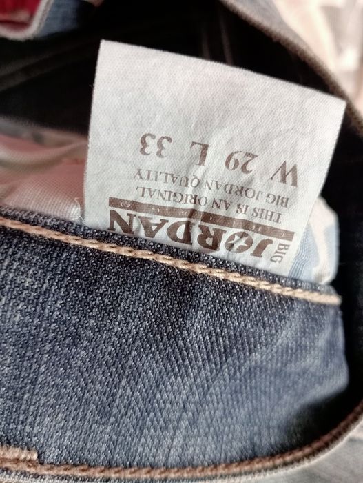 Продам джинсовые брюки для девочек, маленький размер