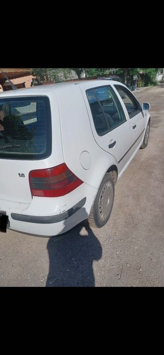 Golf 4 на части
