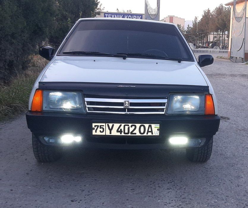 Lada 2109 zudlik bilan sotiladi