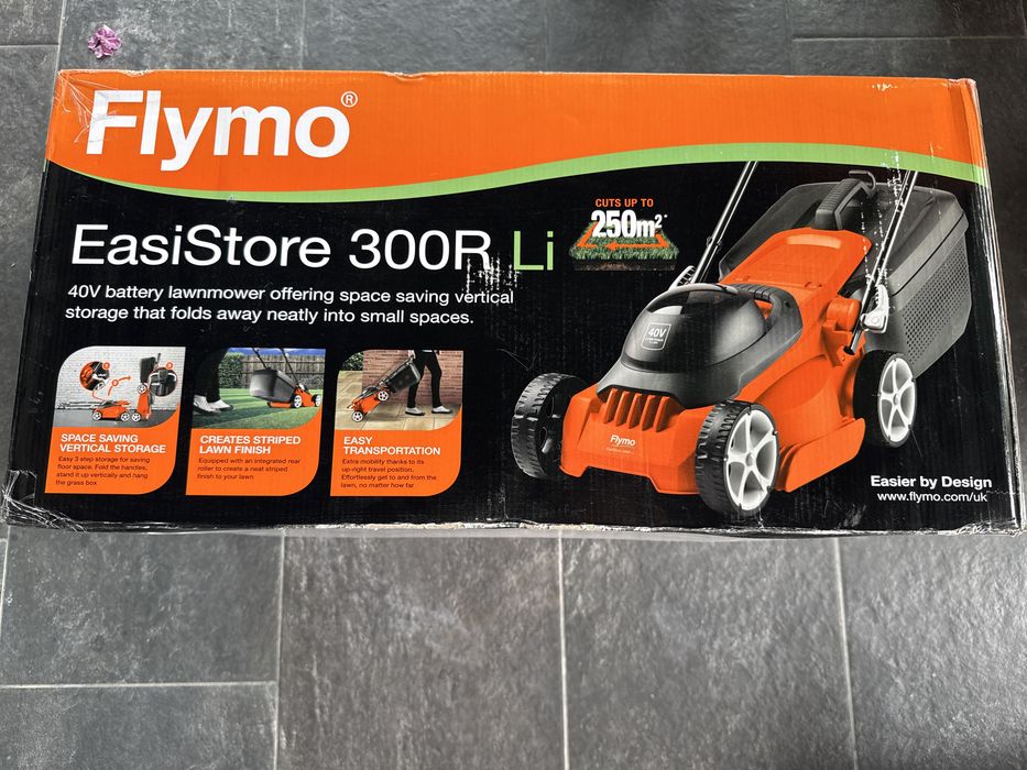 Mașină de tuns iarba rotativă cu acumulator Flymo EasiStore 300R Li – baterie de 40 V