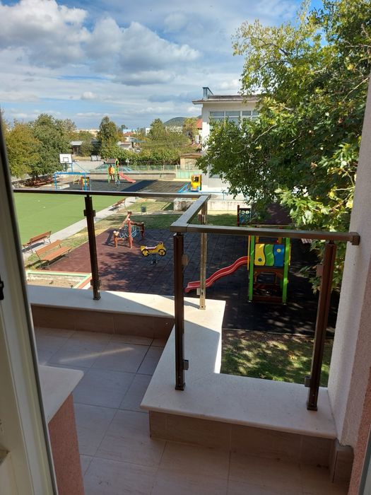 Тристаен апартамент