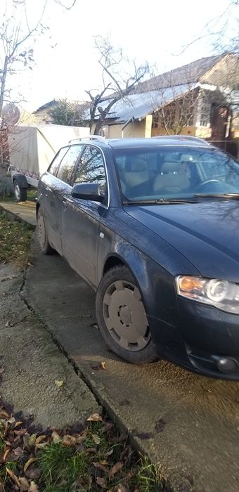 Vând Audi A4 B7 an 2008 defectă