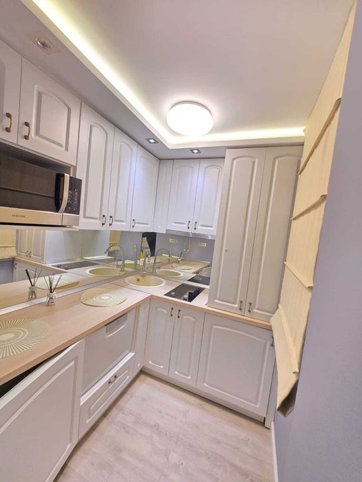 Tomis Nord - PROPRIETAR 3 camere 40 mp  80 000 EURO