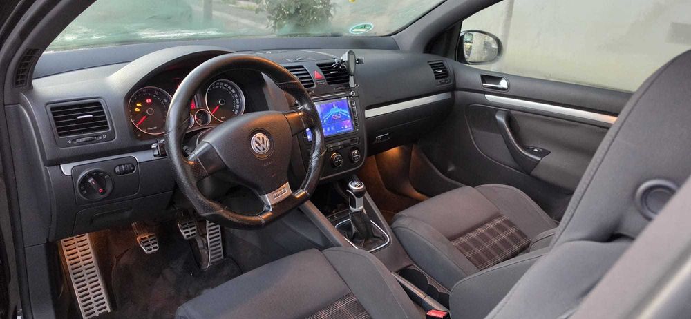 VOLKSWAGEN Golf 2005 — imagine 5